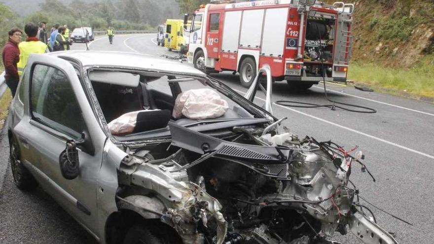 Uno de los últimos accidentes que se produjeron en la variante de Marín. // Santos Álvarez