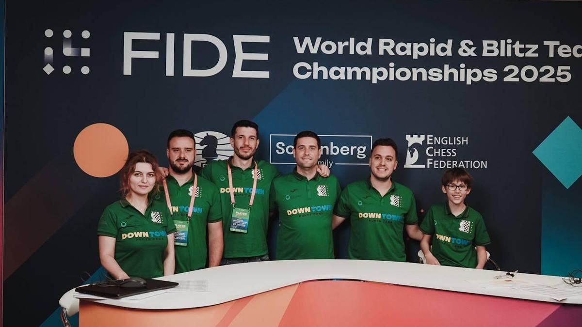 Equipo del Duobeniaján Costa Cálida ESJ en el Campeonato del Mundo