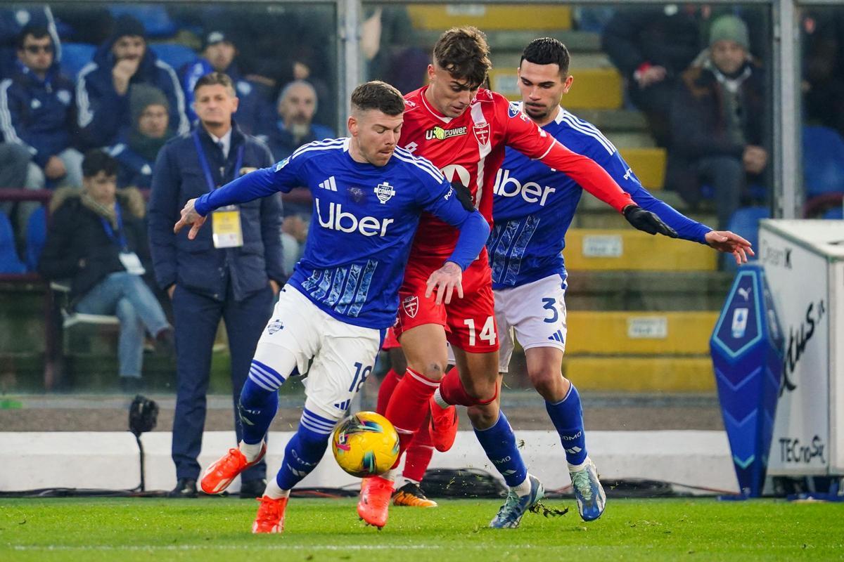 Alberto Moreno viene de jugar en el Como italiano de Cesc Fábregas.