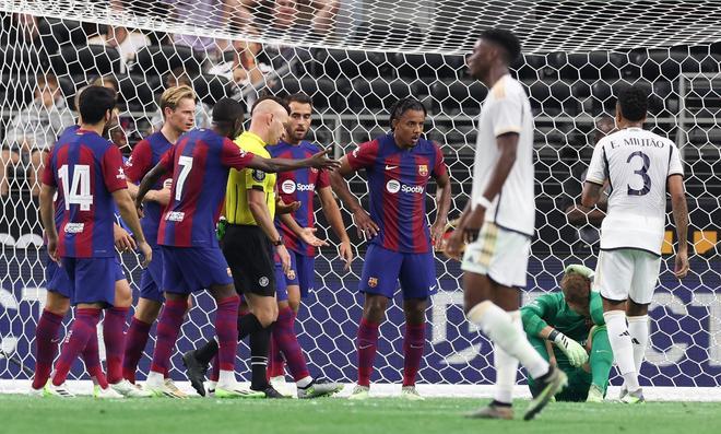 Todo lo que no se ha visto del clásico Barça - Madrid en Dallas