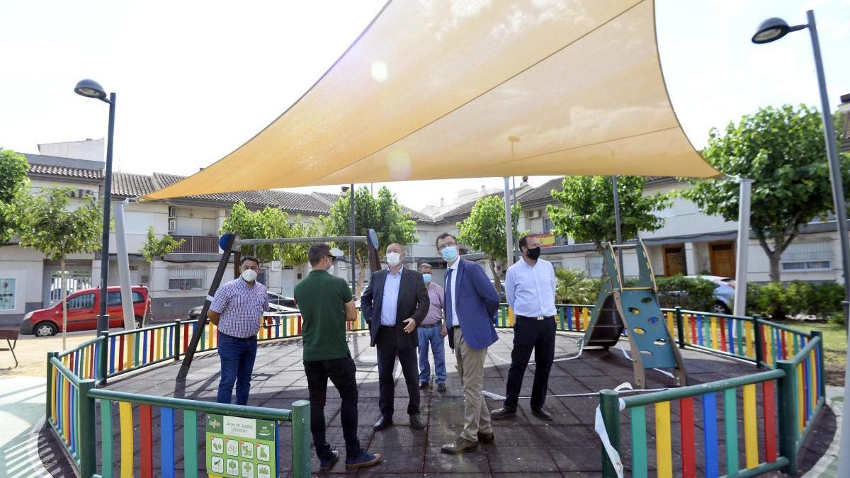 Más de 120 nuevas pérgolas para crear espacios de sombra en jardines de Murcia