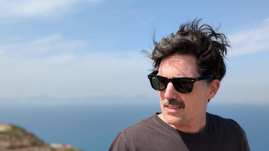 El escritor Pablo Maurette abre la Feria del Libro en Elche: "Puede ser una utopía hoy en día vivir de la escritura"