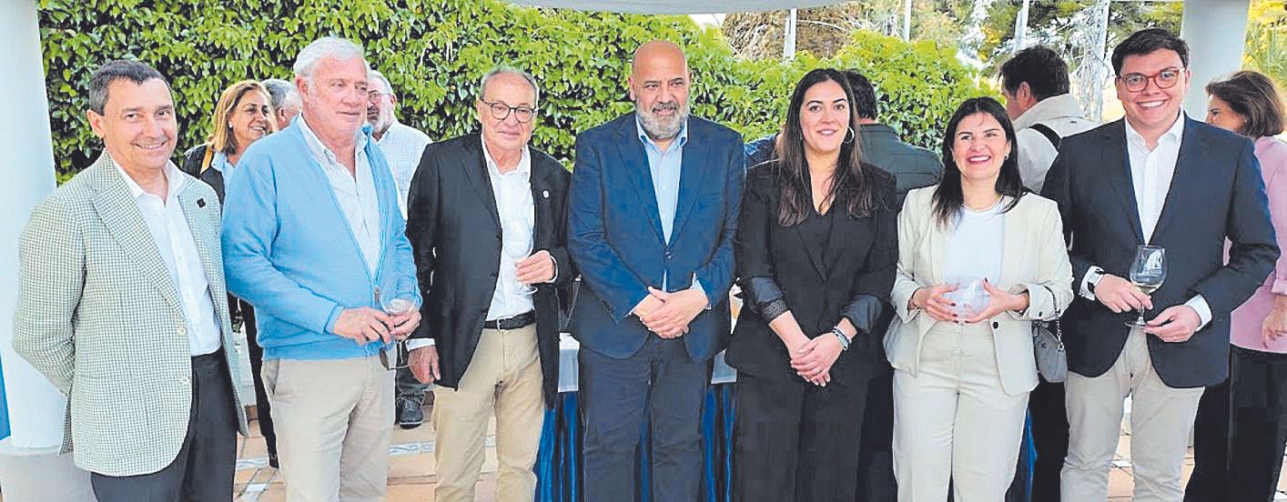 Toni Ferrer, Jose Luis Roses, Toni Bennàssar, Jaime Martínez, Xisca Armero, Guadalupe Ferrer y Llorenç Bauza asistieron a esta presentación.
