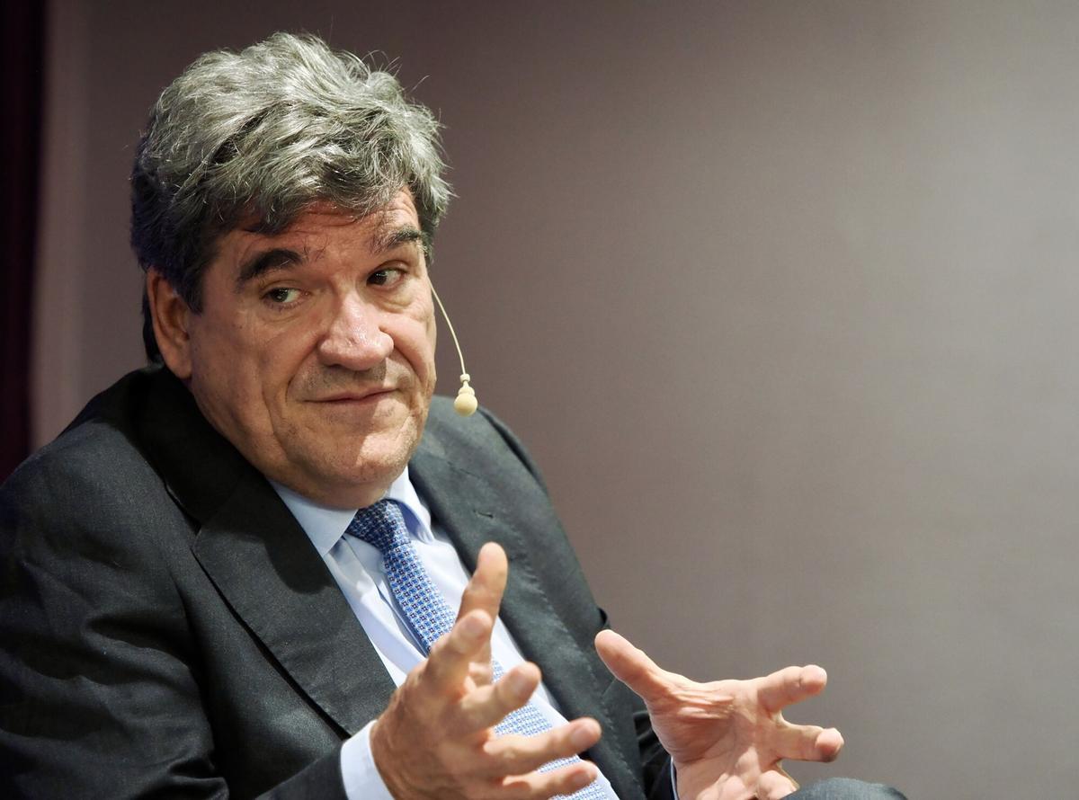 El gobernador del Banco de España, José Luis Escrivá, durante su intervención en un foro económico.