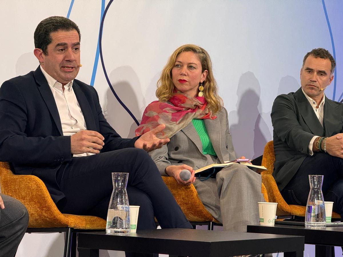 El alcalde durante su intervención en el encuentro de Málaga