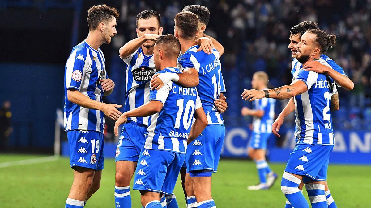 Los jugadores deportivistas celebran un gol en Riazor esta temporada. |  // VÍCTOR ECHAVE