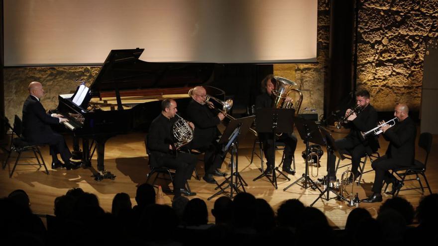 La magia de Julio Verne se funde con los metales en el Auditorio