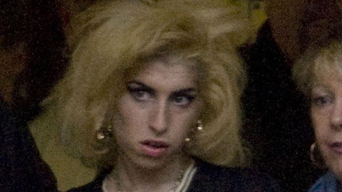 Amy Winehouse, abatida ante su posible divorcio