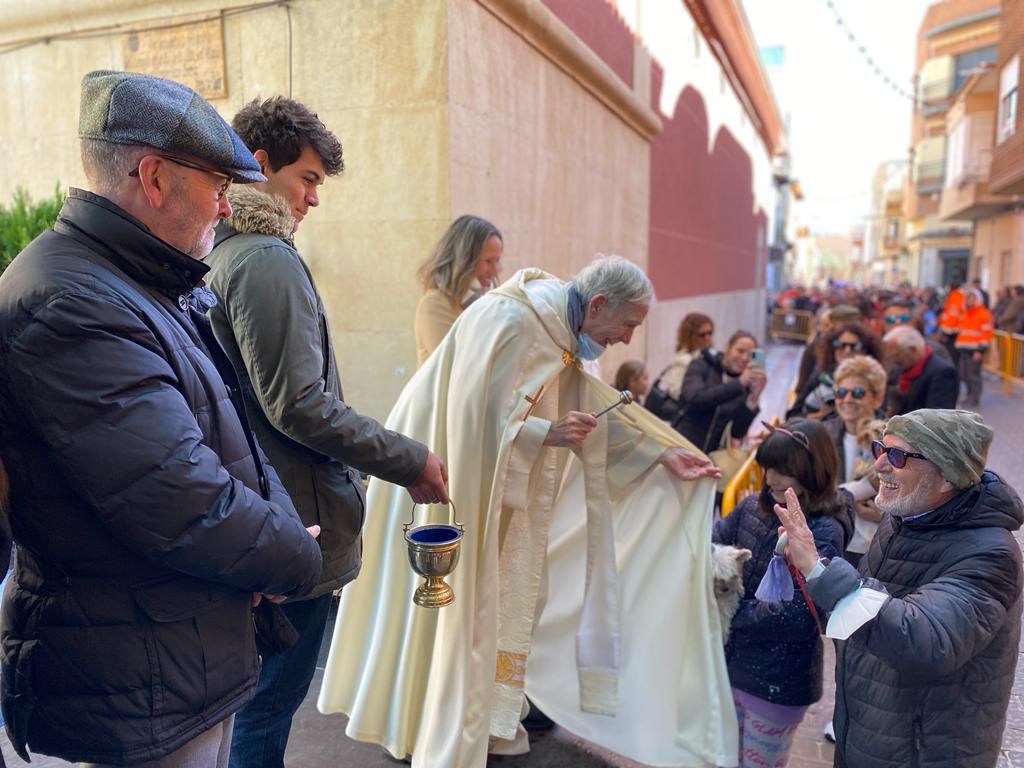 El Campello recupera plenamente la fiesta de Sant Antoni del Porquet con una alta participación popular