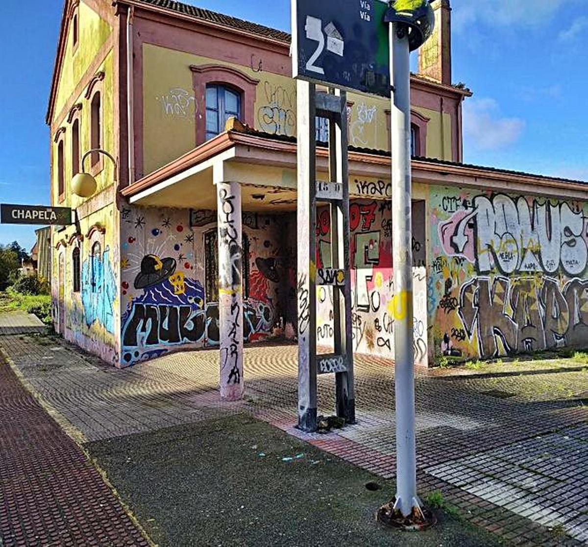 Chapela se harta del vandalismo