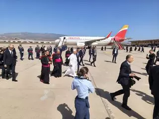 Sexto día de la visita del Papa a España: traslado a Canarias, visita al muelle de Arguineguín y misa en el estadio de Gran Canaria