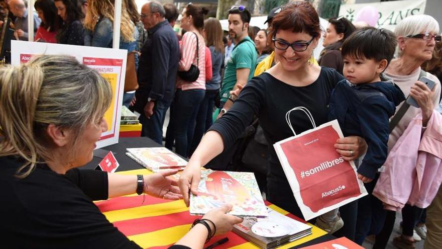 A quines parades els autors signen llibres a Manresa?