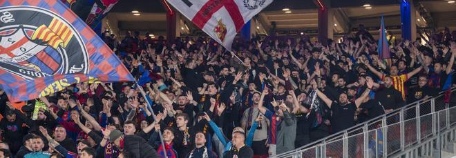 El FC Barcelona estrenarà la nova Grada d'Animació 'Gol 1957' aquest diumenge contra el Sevilla