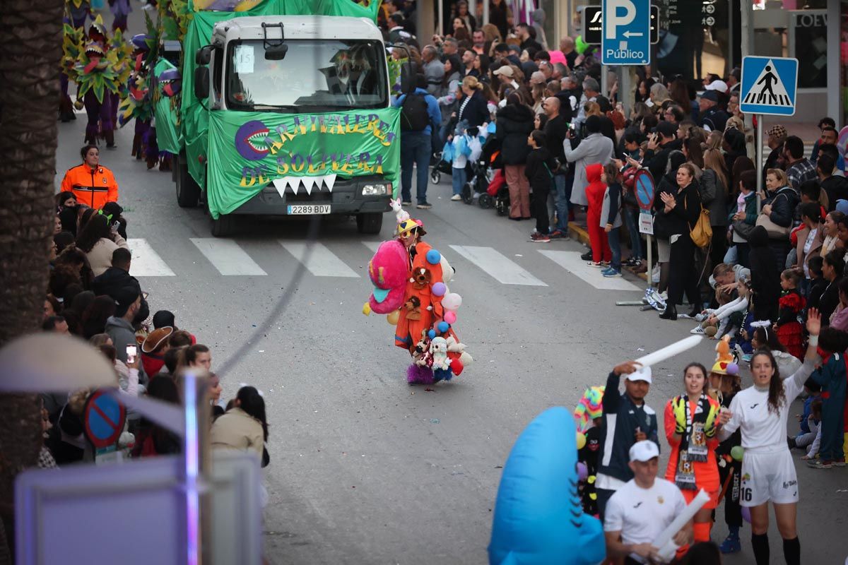 Mira aquí las imágenes de la rúa de Santa Eulària