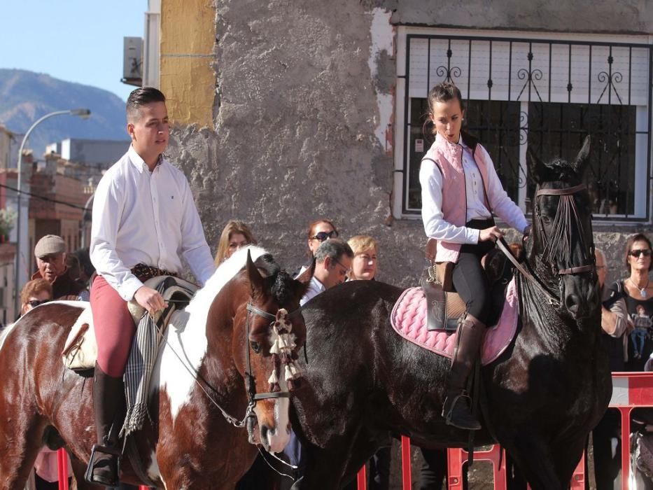 Los vecinos de Cartagena se han acercado junto a sus mascotas a recibir la bendición