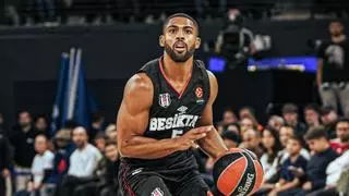 DeJulius firma su mejor partido con el Besiktas en la Euroliga ante el Olympiakos