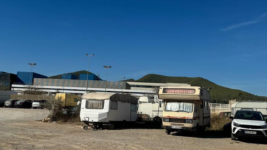 El PSOE pide eliminar los asentamientos junto a centros educativos y sanitarios
