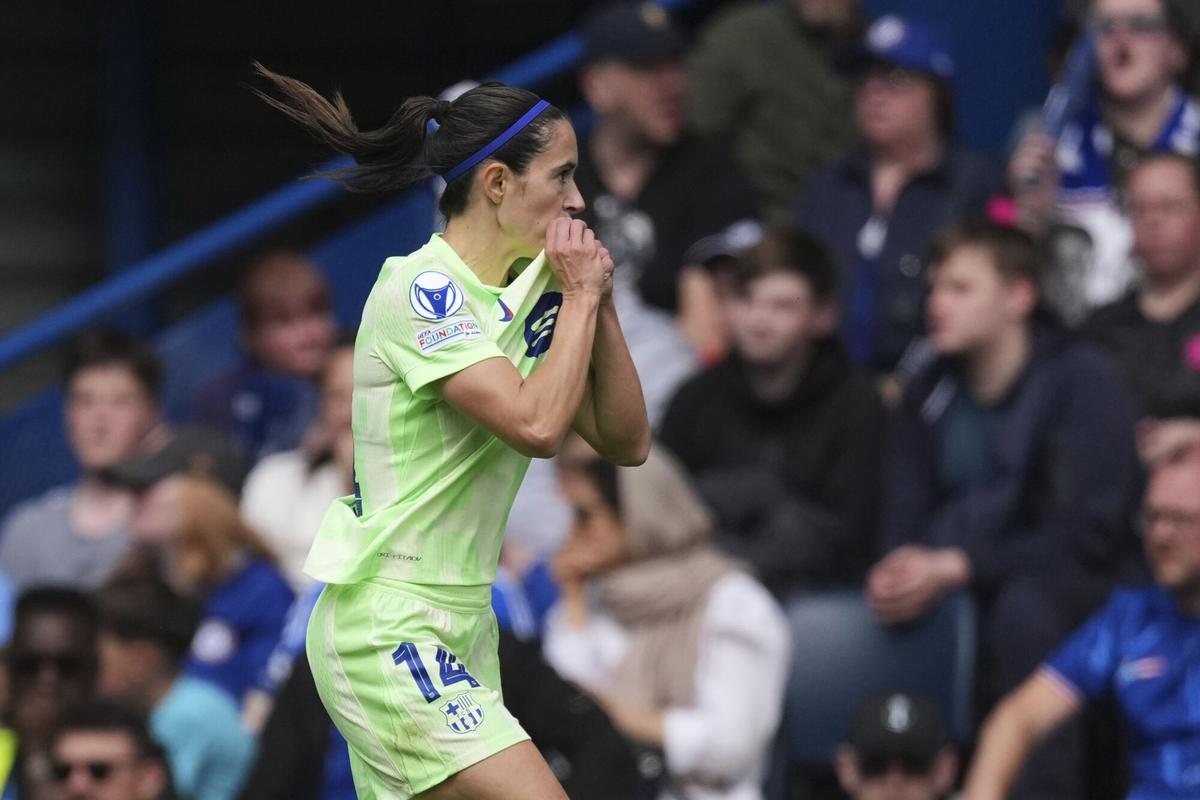 Barcelona's Aitana Bonmati celebrates after scoring the opening goal during the women's Champions League semifinals, second leg, soccer match between Chelsea FC and FC Barcelona at Stamford Bridge in London, Sunday, April 27, 2025. (AP Photo/Dave Shopland)
