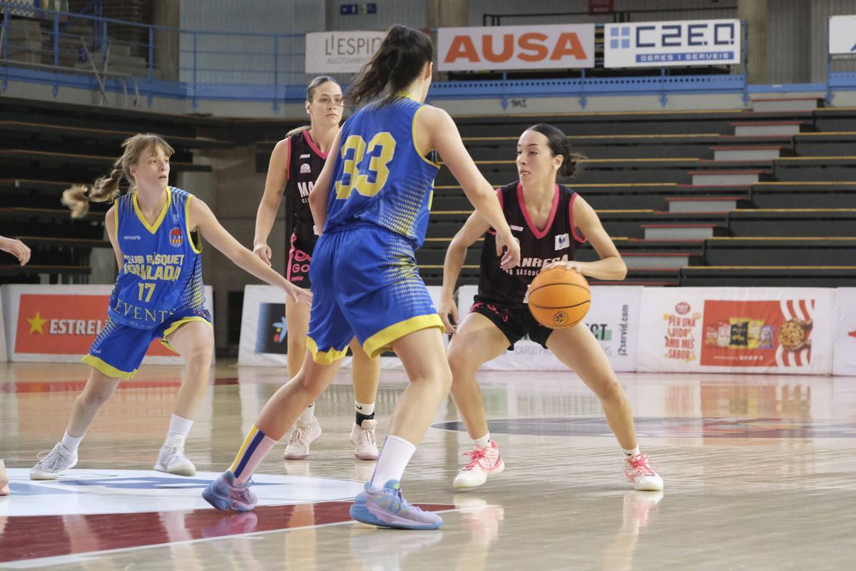 Totes les fotos del Manresa CBF-CB Igualada de la desena edició del Trofeu Ciutat de Manresa Totes les fotos del Manresa CBF-CB Igualada de la desena edició del Trofeu Ciutat de Manresa
