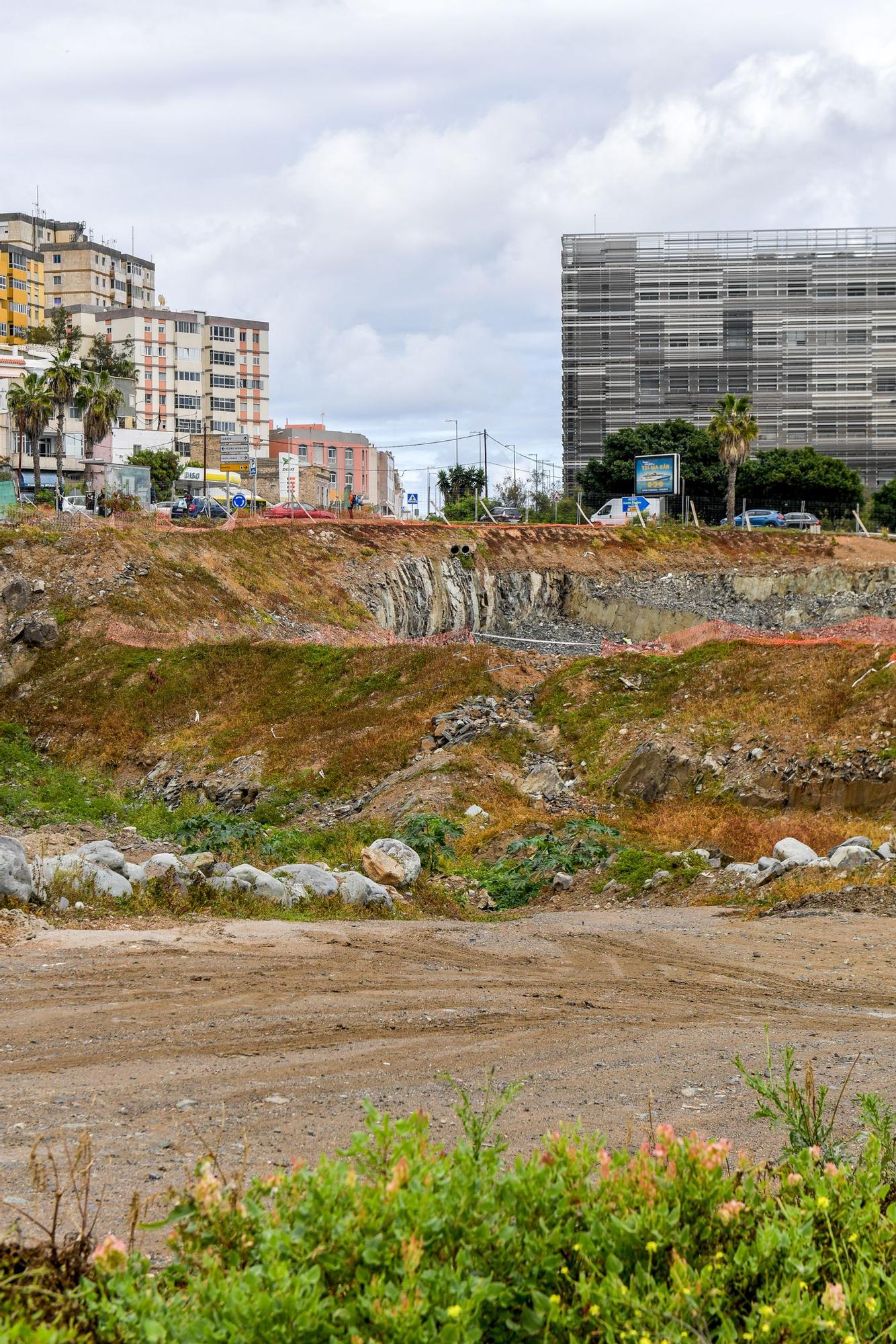 Estado de las obras en la Avenida Marítima, San Cristóbal y la estación de la Metroguagua en Hoya de la Plata