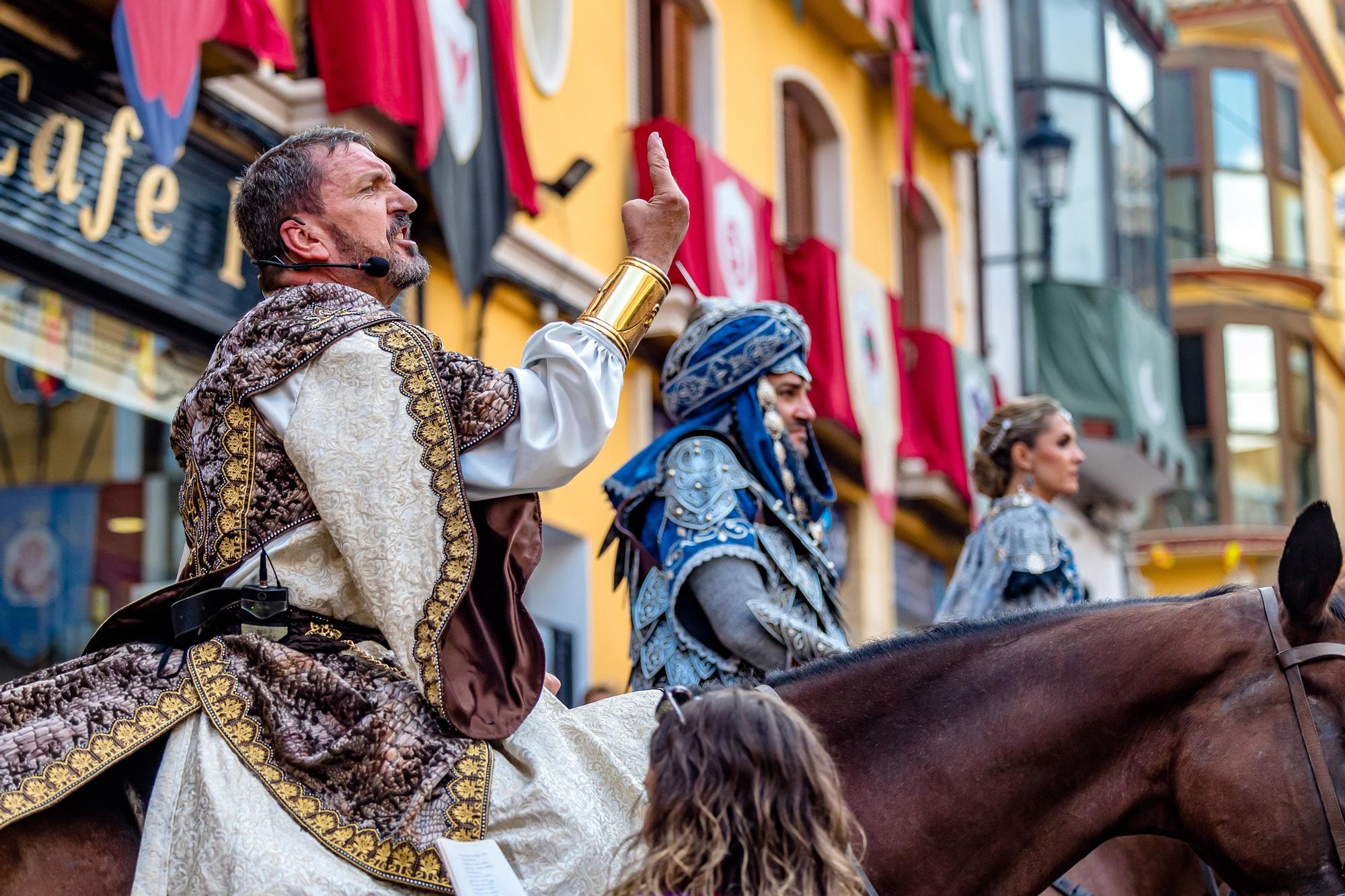 Una dura batalla bajo la pólvora que acaba con la victoria de la media luna en Callosa d'en Sarrià