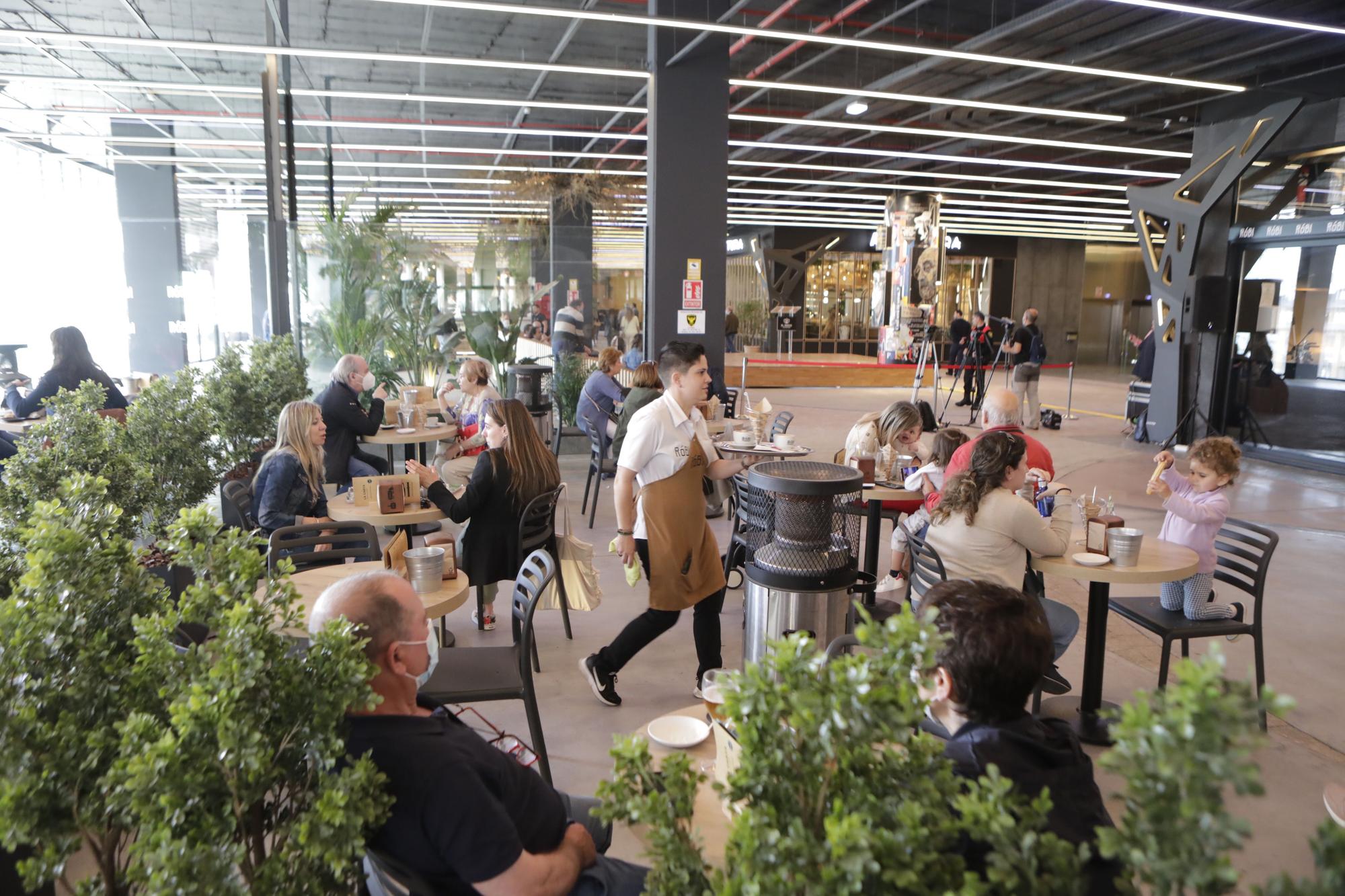 El gran bulevar de la hostelería de Oviedo ya está activo: así es el nuevo espacio de ocio del Vasco