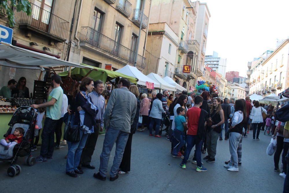 Figueres rep riuades de gent a les fires de carrer