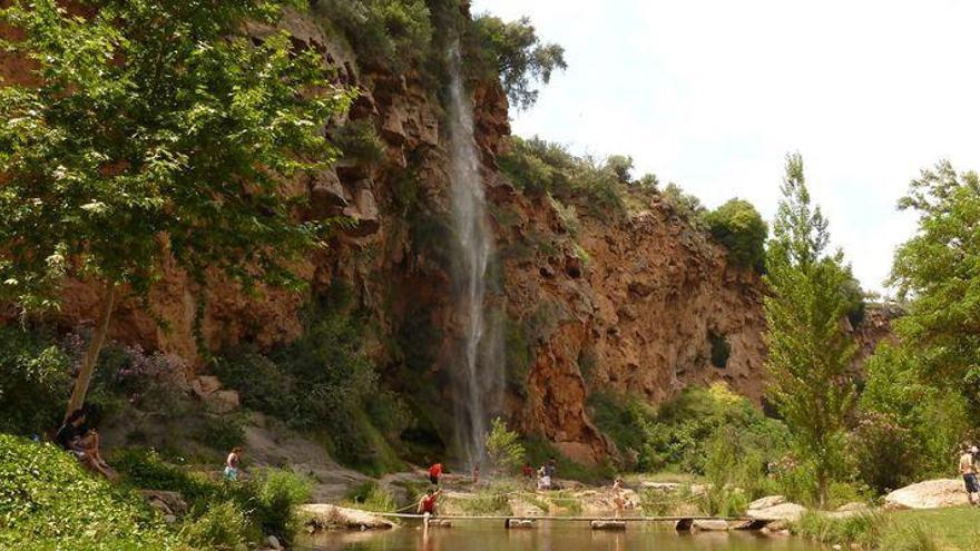 ¿Quieres participar en una ruta por el Salto de la Novia de Navajas?