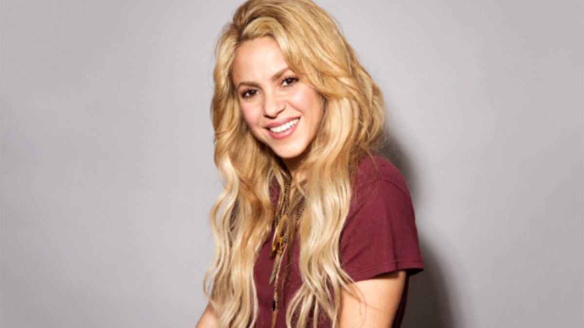 Shakira sufre un incidente con el coche mientras va al hospital a ver a su padre