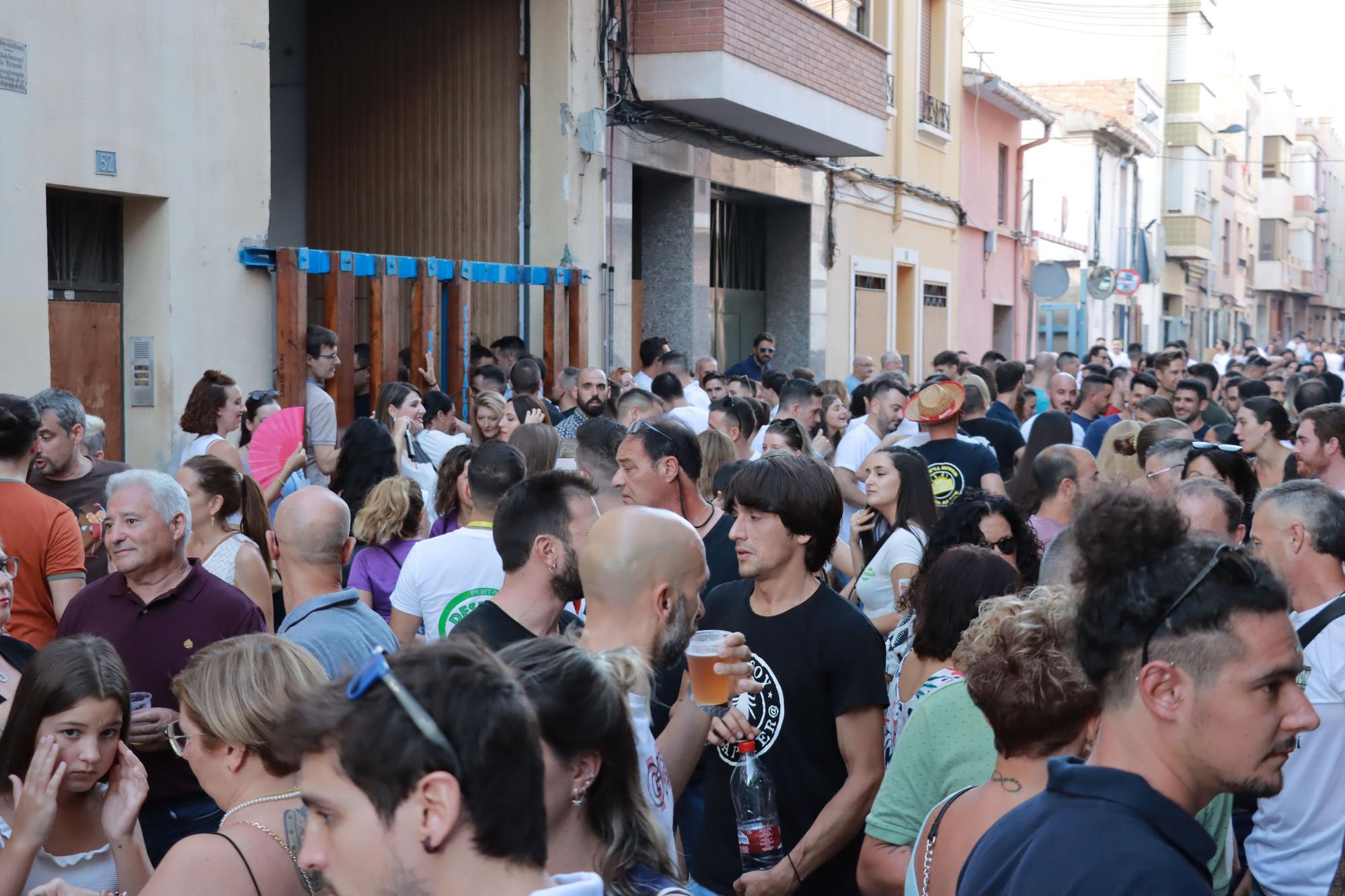 Galería | Las collas de Vila-real ya disfrutan de la fiesta en la calle