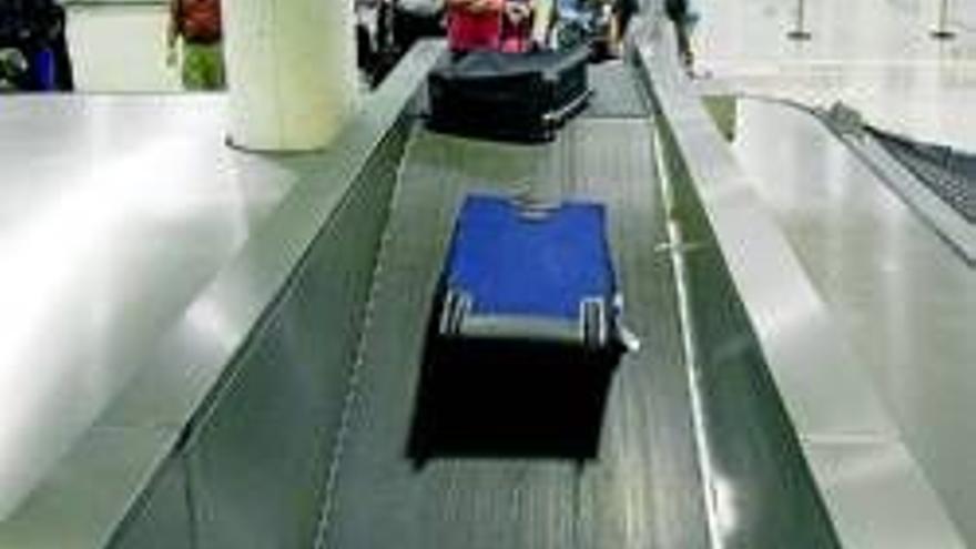 Cada día se pierden en los aeropuertos 10.000 maletas