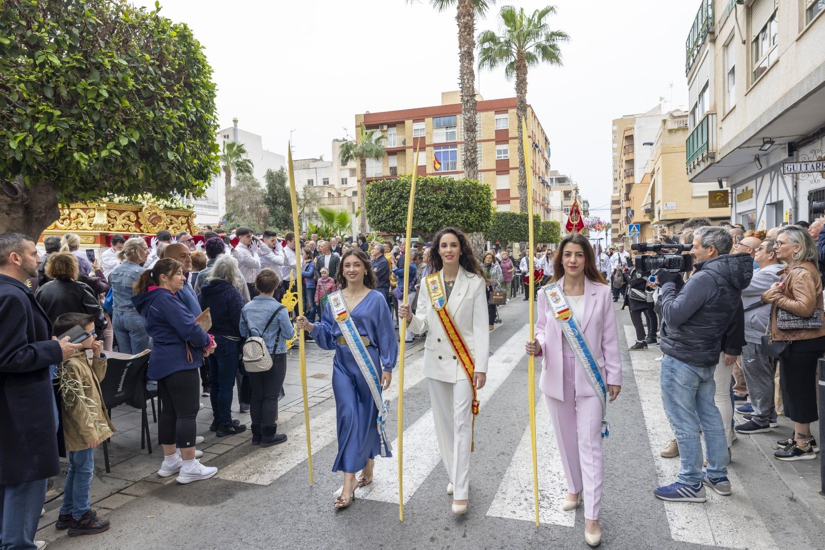 Bendición y procesión de Las Palmas en Torrevieja de Domingo de Ramos en la Semana Santa 2024