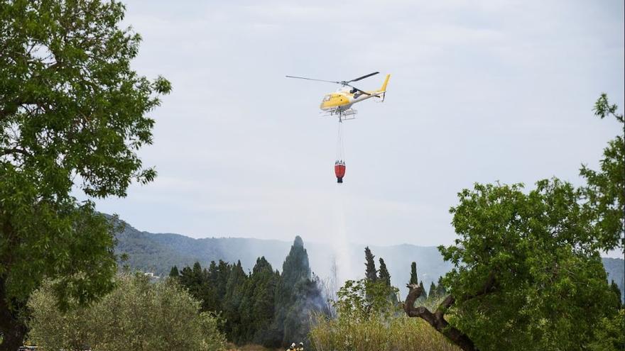 Alarma por un incendio en una finca agrícola de Ibiza