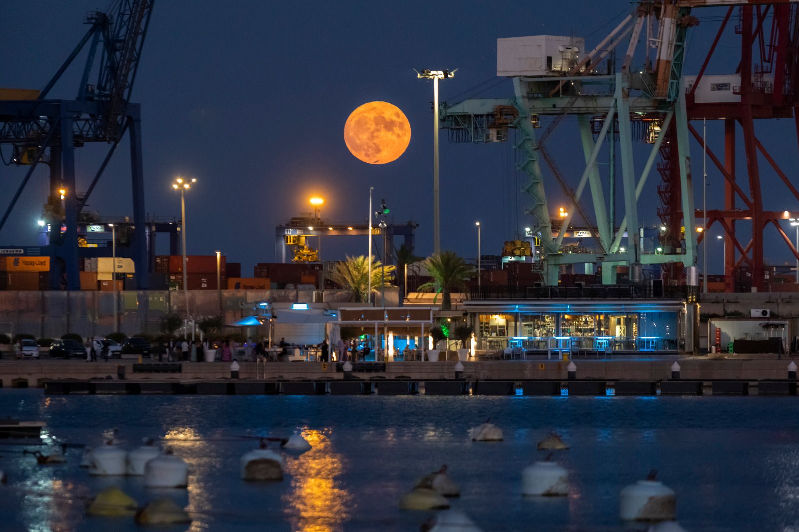 La superluna de agosto ya se deja ver