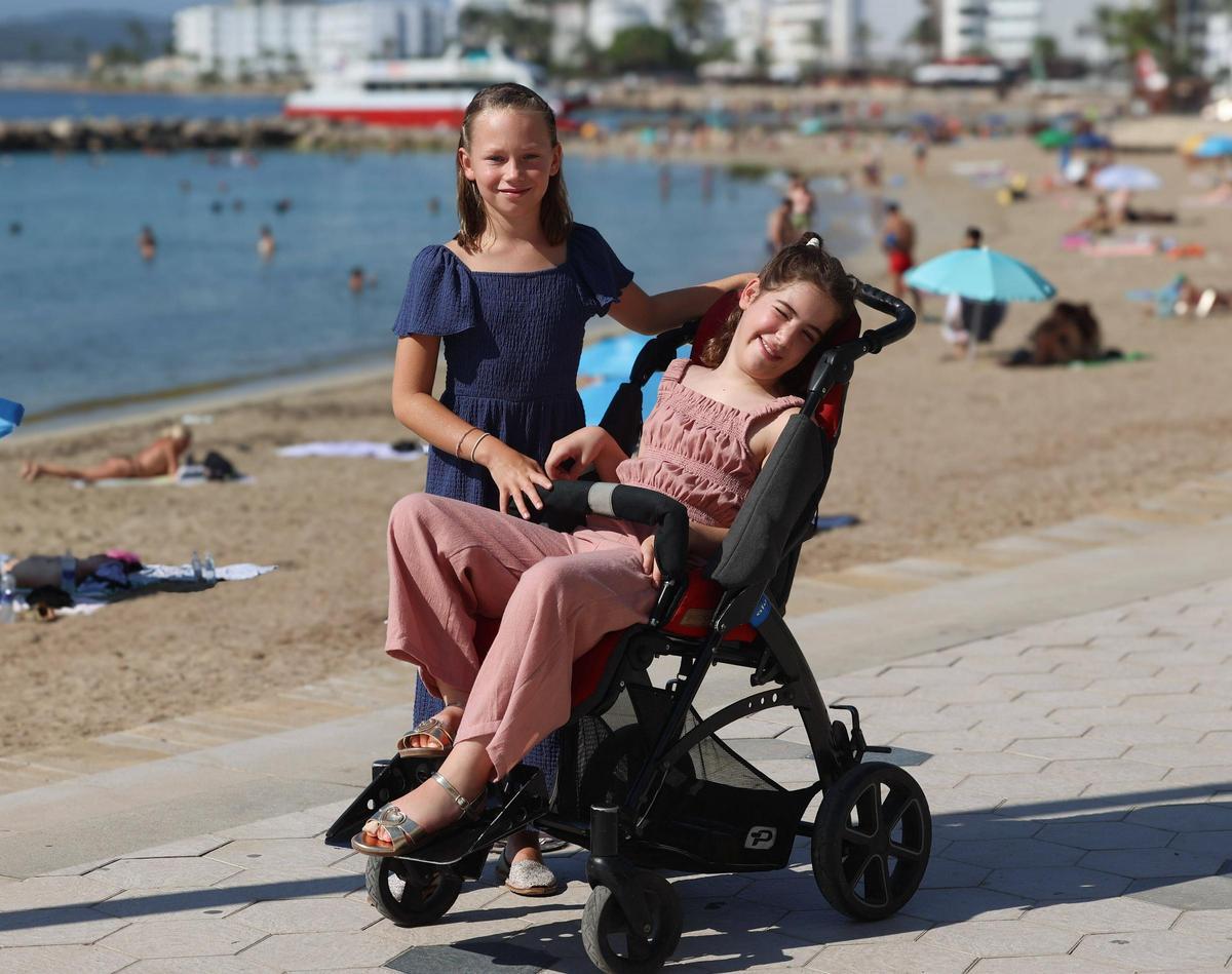 Seanna y Abril: El 'hit' de dos niñas para que residentes y turistas no ensucien la isla Seanna y Abril: El 'hit' de dos niñas para que residentes y turistas no ensucien la isla