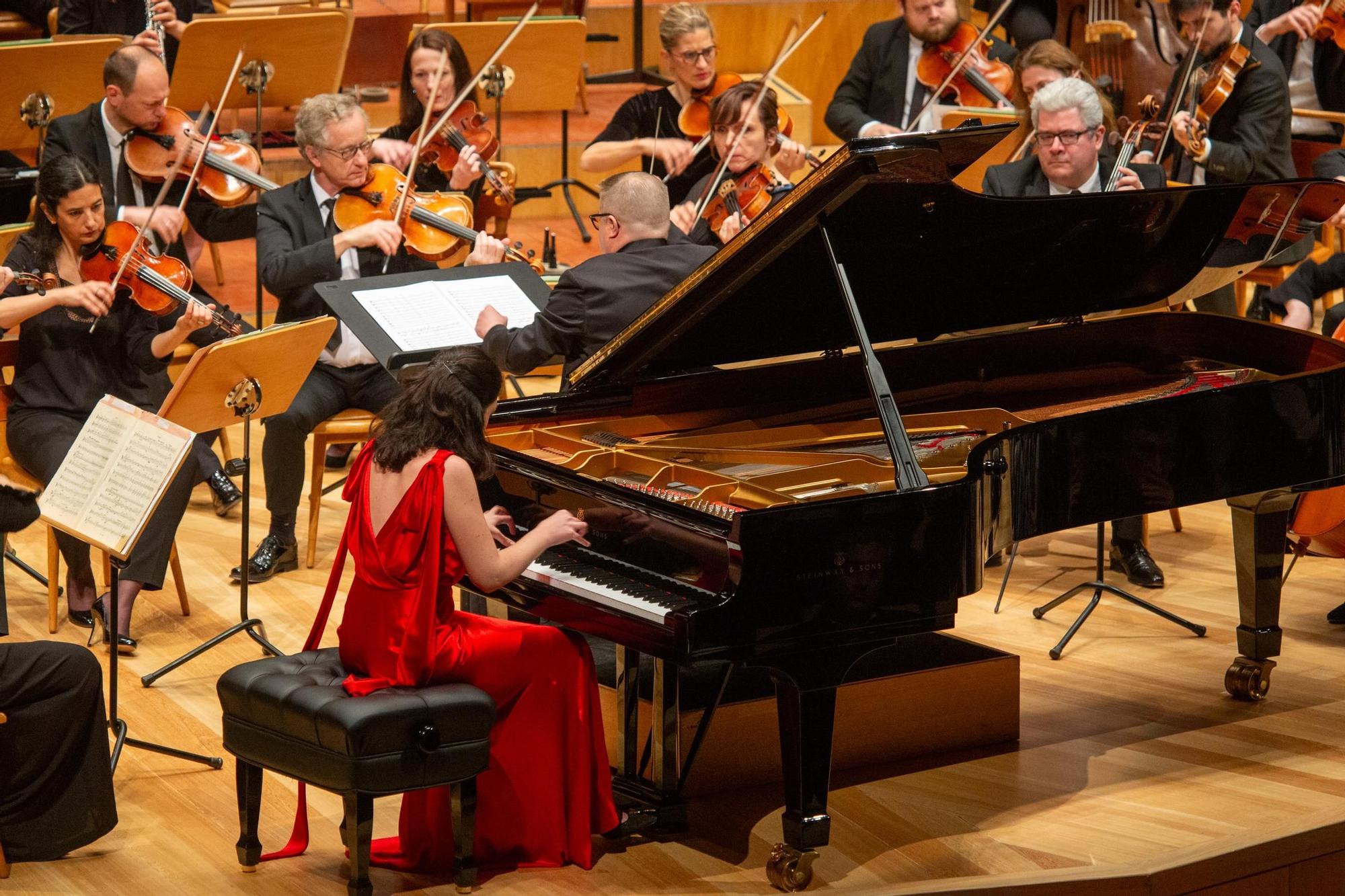 Así fue el concierto de la Orquesta Filarmónica de Radio Francia y Beatrice Rana