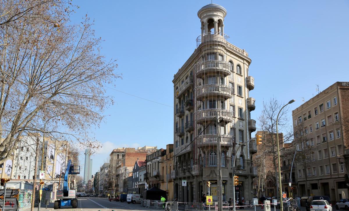 La Casa Antònia Serra i Mas, el 'Flatiron' barcelonés.