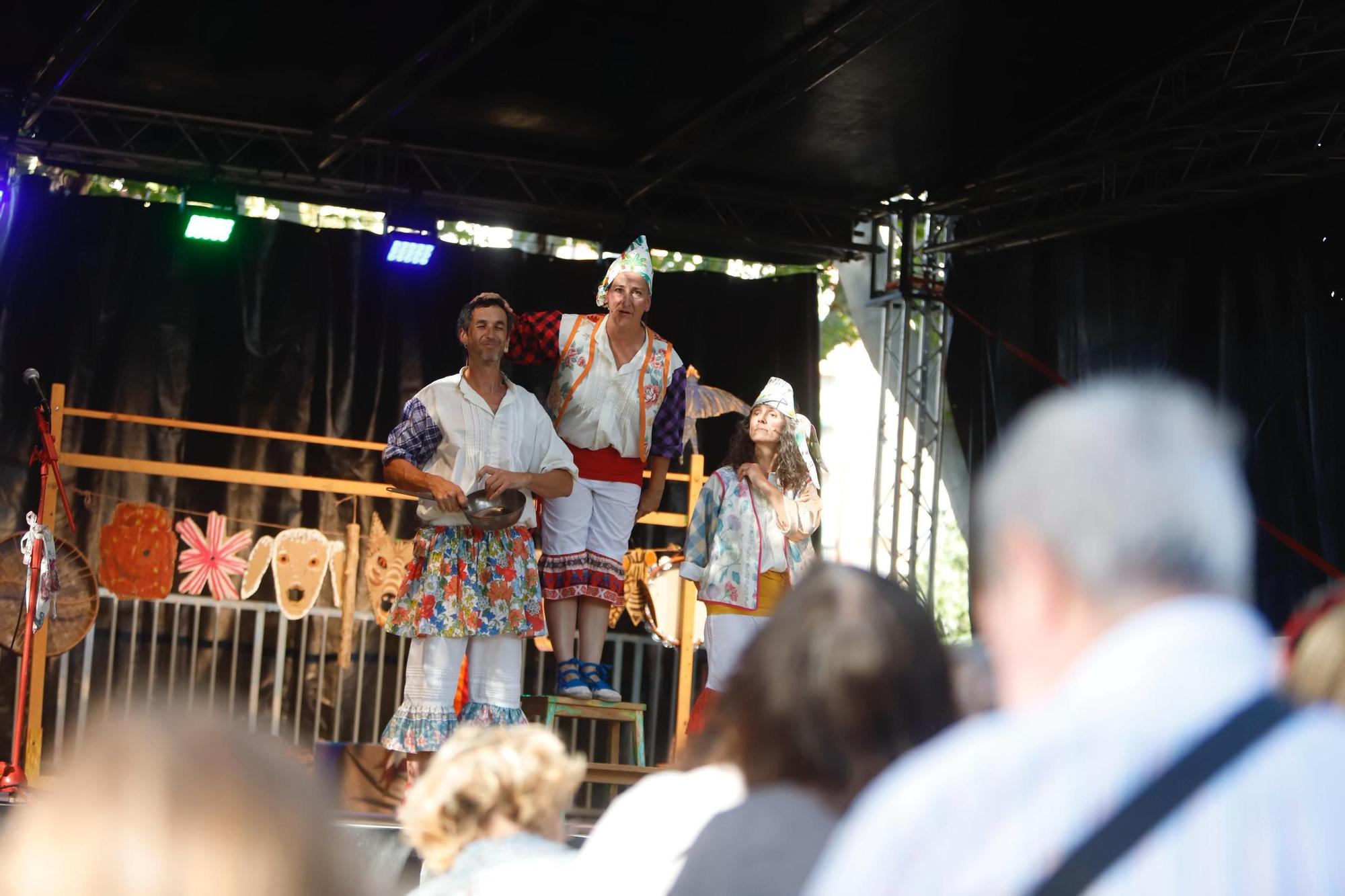 En imágenes | Llenazo en la inauguración del Parque de Marionetas