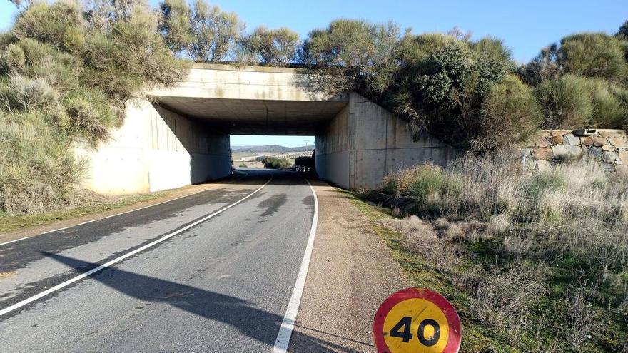 Reabierto al tráfico el paso inferior de la A-52 entre Quiruelas y Quintanilla de Urz