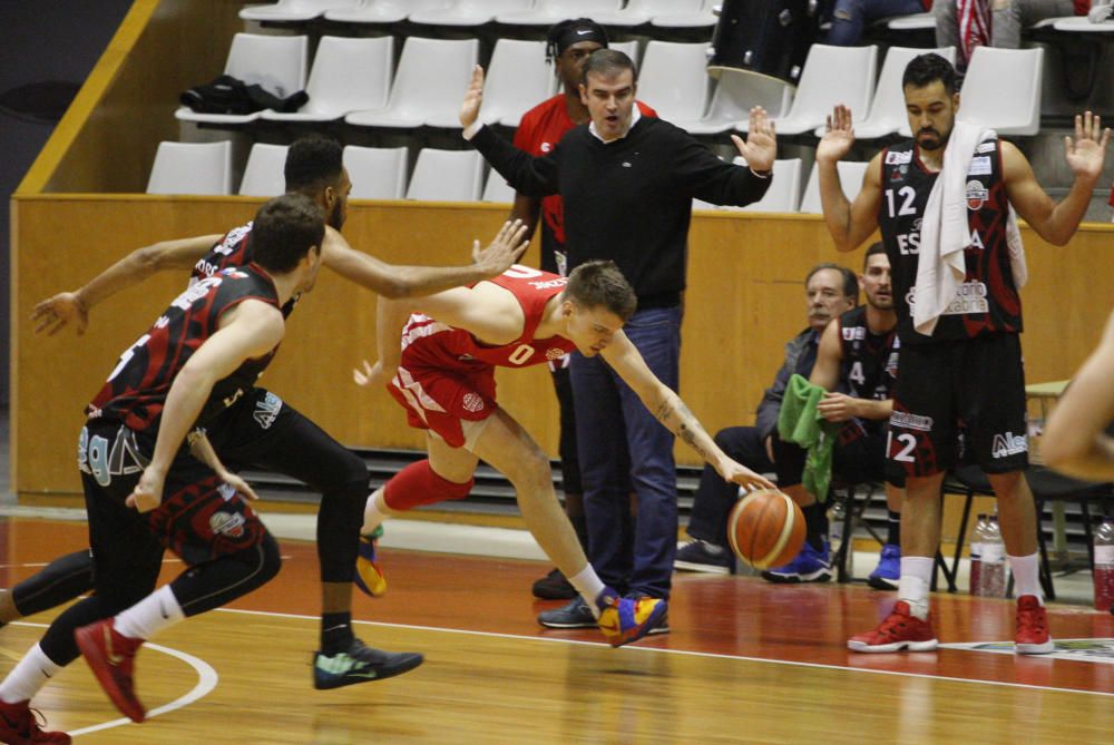 Les imatges del Bàsquet Girona - Estela (66-63)