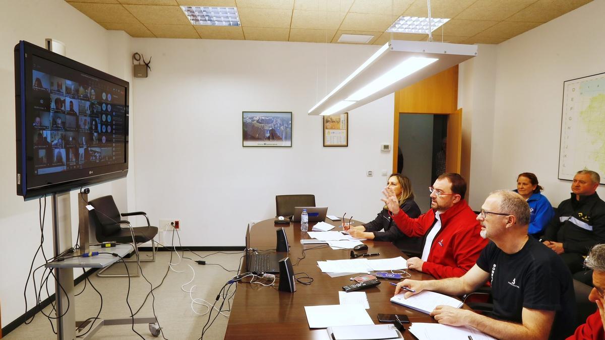 Adrián Barbón en la sede del SEPA