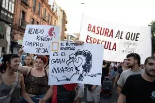 Protestas por la vivienda en Sevilla: piden una huelga general mientras Pedro Sánchez sopesa elecciones