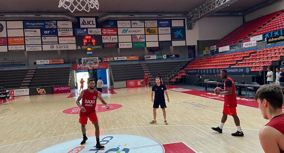 Jugadores del Manresa en entrenamientos de pretemporada