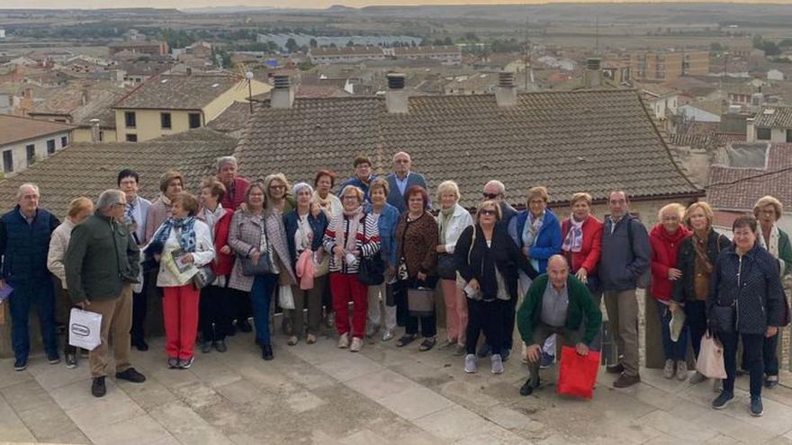 Las amas de casa realizan una visita a Huesca