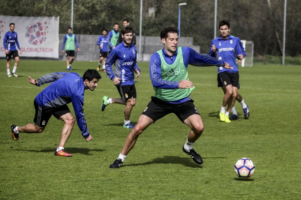 Entrenamiento del Real Oviedo en El Requexón