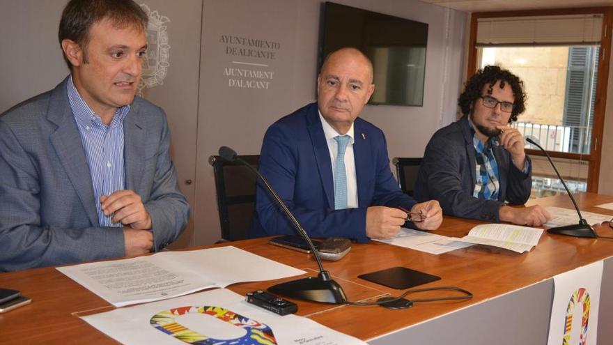 Bellido, Vallejo y Simón, hoy en la sala de prensa del Ayuntamiento