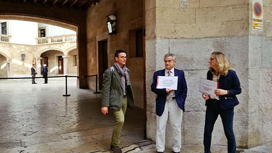 Javier Rodrigo de Santos, izquierda, en la Audiencia de Palma el día 13.