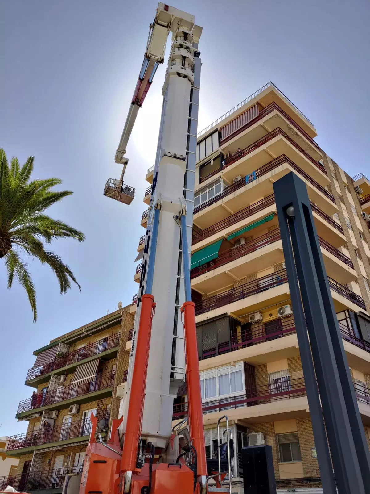 Evacuación de un hombre en Alcalá de Guadaíra