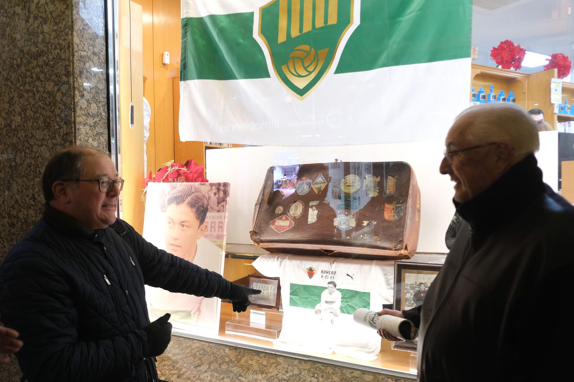 La exposición "100 años de sentimiento franjiverde" llega al centro de la ciudad