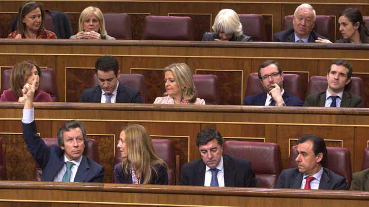 La propuesta ha contado con el apoyo de los 316 diputados presentes en el pleno.